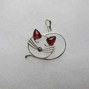 Pendentif chat dormeur  - bijou ambre et argent